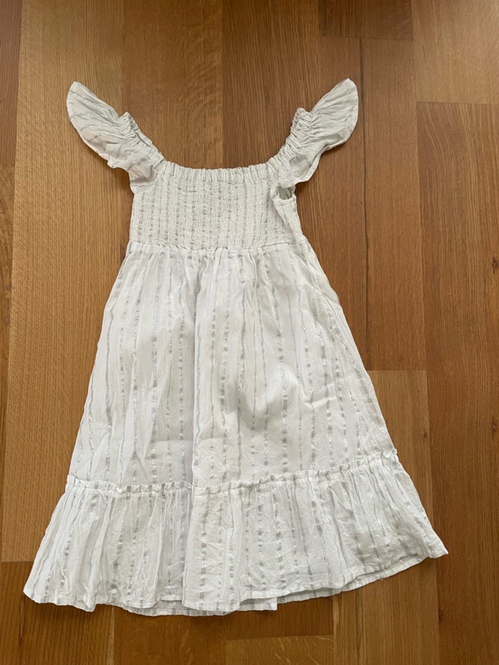 GapKids Girls White Ruffle Strap Smocked Sundress - size S (6/7)